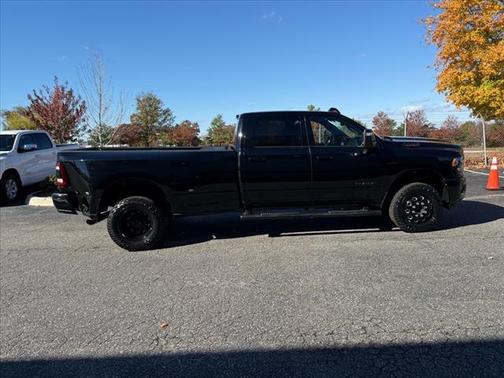 2024 RAM 3500 Big Horn Crew Cab 4x4 8 Box