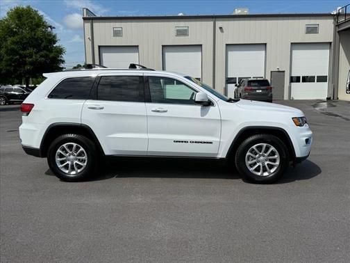 2021 Jeep Grand Cherokee Laredo E 4x2