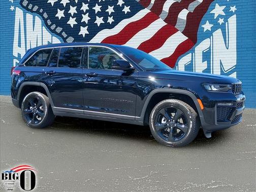 Black 2027 Jeep Grand Cherokee Limited