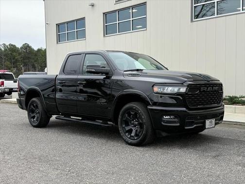 2025 RAM 1500 Big Horn Crew Cab 4x4 64' Box