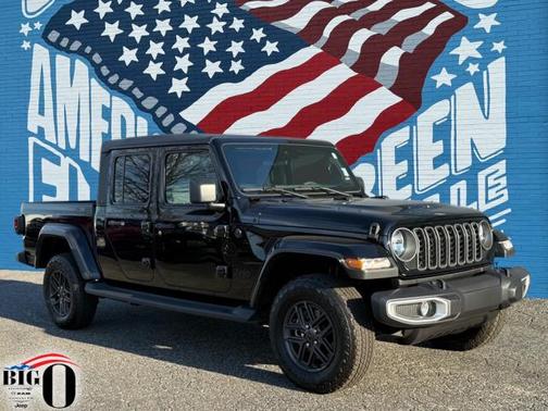 2025 Jeep Gladiator Sport S