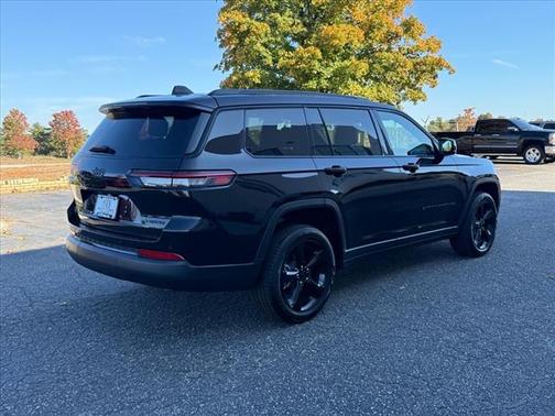 2025 Jeep Grand Cherokee L Limited 4x2
