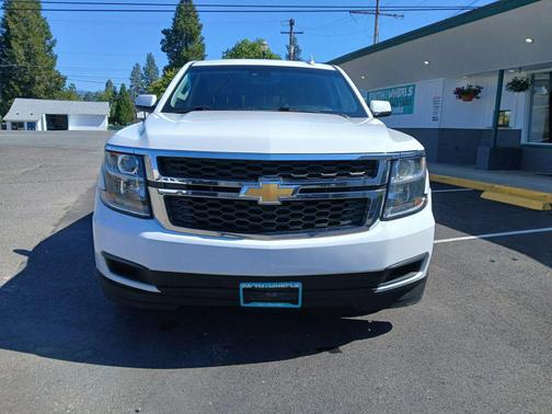 Summit White 2020 Chevrolet Suburban LT