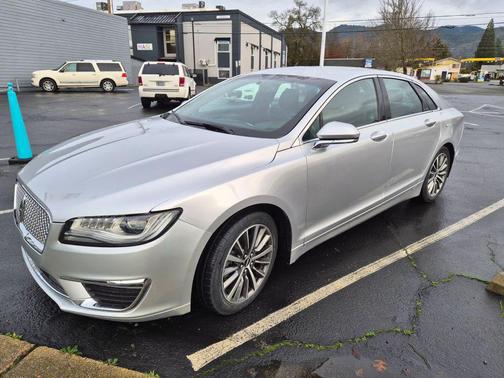2018 Lincoln MKZ Premiere