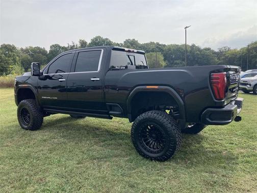 2024 GMC Sierra 3500 Denali