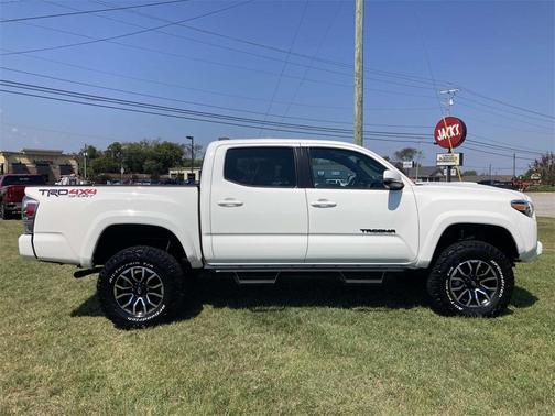2021 Toyota Tacoma TRD Sport