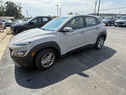 2023 Hyundai KONA SE