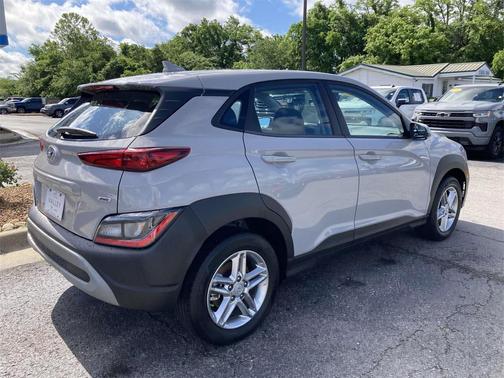 2023 Hyundai KONA SE