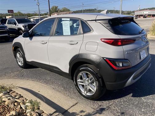 2023 Hyundai KONA SE