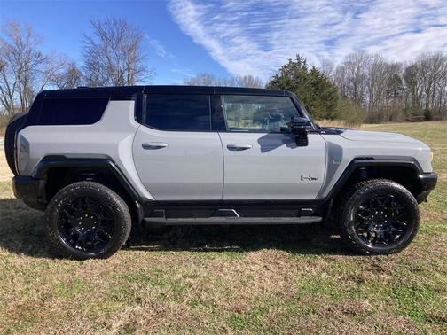 2026 GMC HUMMER EV SUV 2X