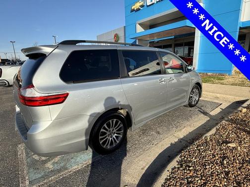 2019 Toyota Sienna XLE
