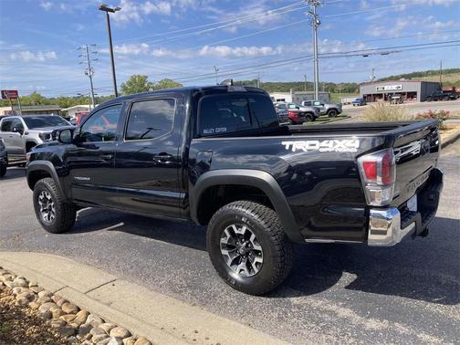 2023 Toyota Tacoma TRD Off-Road