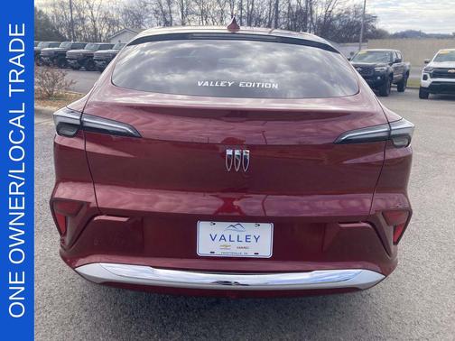 Cinnabar Metallic 2024 Buick Envista Avenir FWD