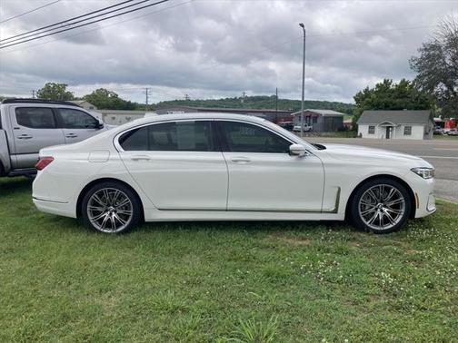 2022 BMW 750 i xDrive