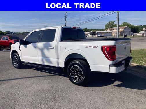 Oxford White 2022 Ford F-150 XLT