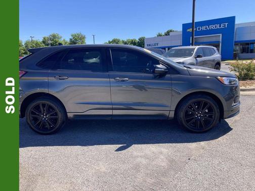Magnetic 2020 Ford Edge ST