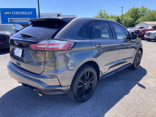 Magnetic 2020 Ford Edge ST