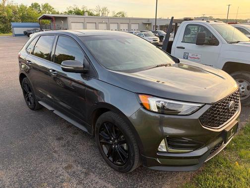 Magnetic 2020 Ford Edge ST