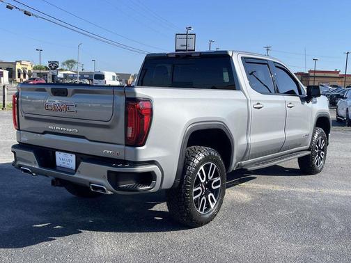 Sterling Metallic 2025 GMC Sierra 1500 AT4