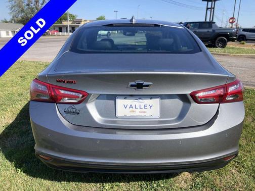 Sterling Gray Metallic 2025 Chevrolet Malibu FWD 2LT