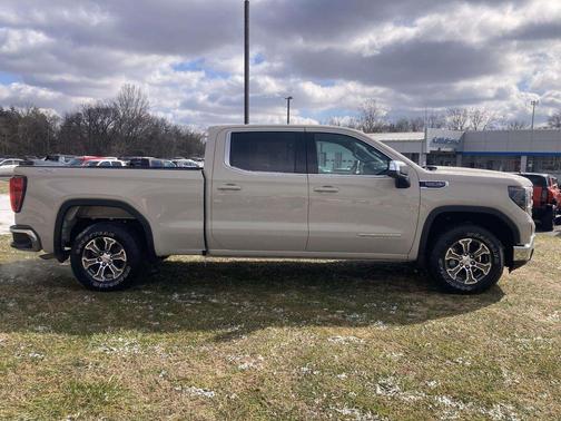 Coastal Dune 2026 GMC Sierra 1500 SLE