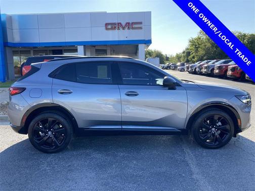 2022 Buick Envision FWD Essence