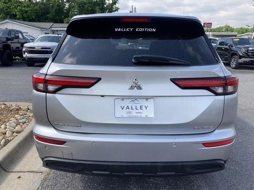 2023 Mitsubishi Outlander PHEV SE S-AWC