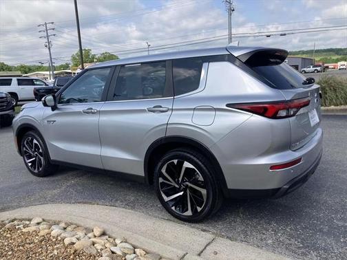 2023 Mitsubishi Outlander PHEV SE S-AWC