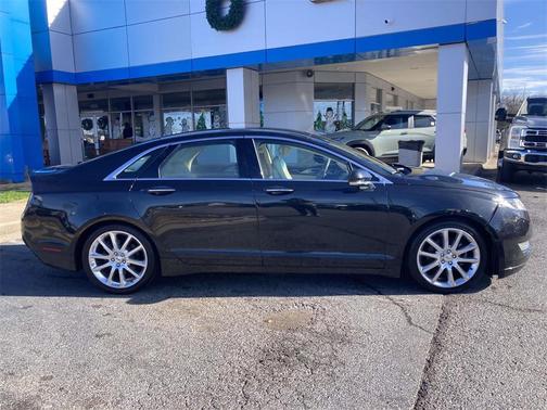 2014 Lincoln MKZ Base