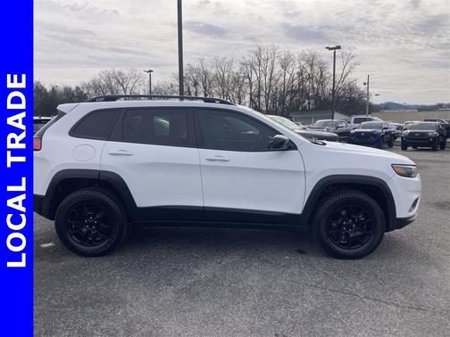 2022 Jeep Cherokee X 4x4