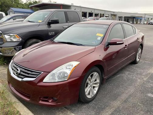 2010 Nissan Altima 3.5 SR