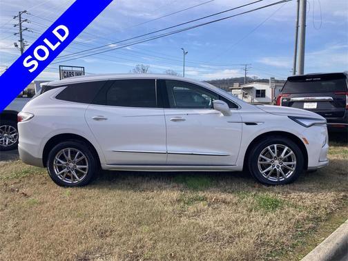 2022 Buick Enclave FWD Premium