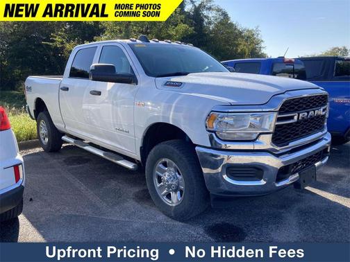 2020 RAM 2500 Tradesman Crew Cab 4X4 6'4' Box