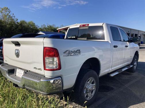 2020 RAM 2500 Tradesman Crew Cab 4X4 6'4' Box