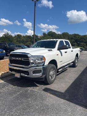 2020 RAM 2500 Tradesman Crew Cab 4X4 6'4' Box