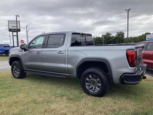 2025 GMC Sierra 1500 AT4X