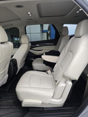 2022 Buick Enclave FWD Essence