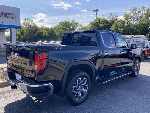 Onyx Black 2026 GMC Sierra 1500 SLT