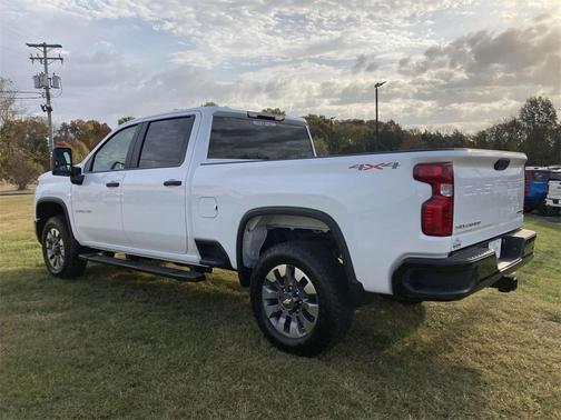 2025 Chevrolet Silverado 2500 Custom