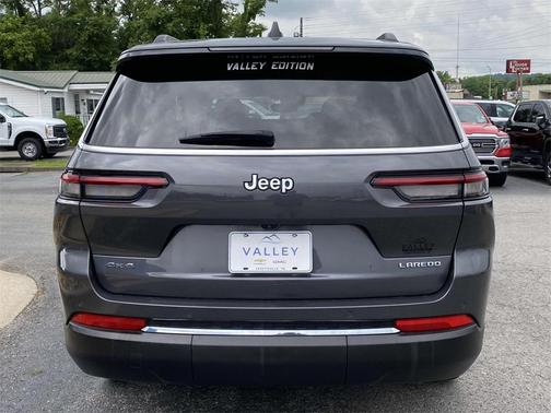 2023 Jeep Grand Cherokee L Laredo