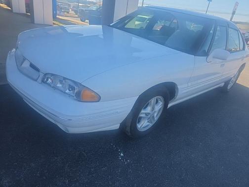 1997 Pontiac Bonneville SE