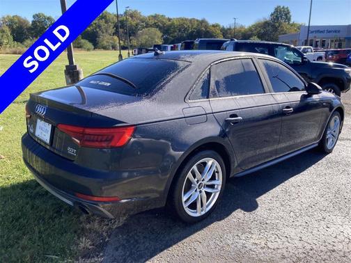 2017 Audi A4 Season of Audi Premium