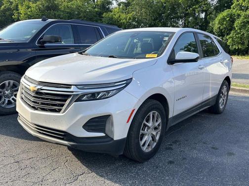 Iridescent Pearl Tricoat 2022 Chevrolet Equinox 1LT