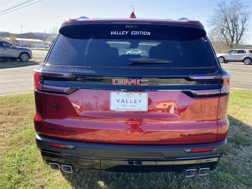 2026 GMC Acadia Elevation FWD