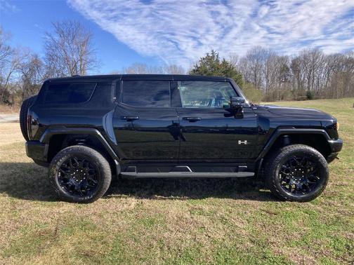 2026 GMC HUMMER EV SUV 2X