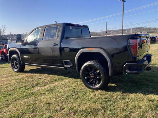 2026 GMC Sierra 2500 AT4