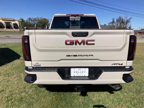 2026 GMC Sierra 2500 AT4