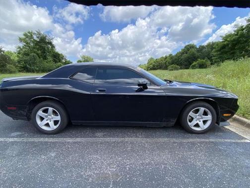 2010 Dodge Challenger SE