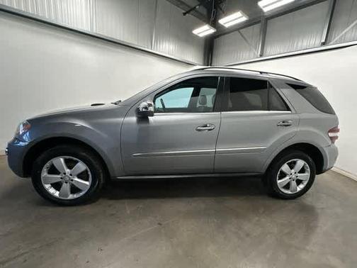 2010 Mercedes-Benz M-Class 4MATIC