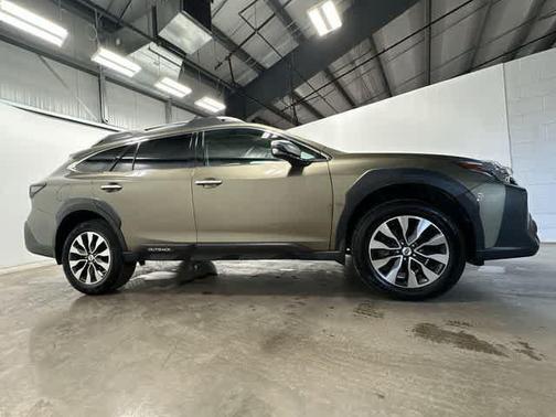 2024 Subaru Outback Touring XT